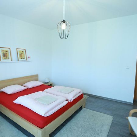 Sentis Hotel Ужгород Екстериор снимка