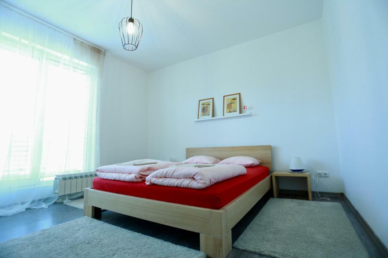 Sentis Hotel Ужгород Екстериор снимка