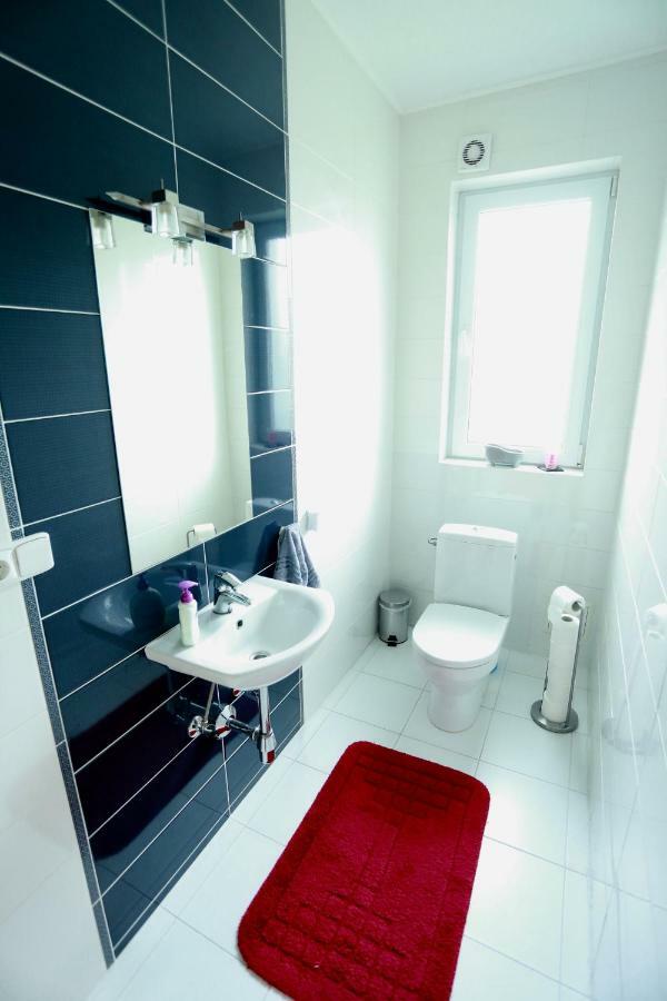 Sentis Hotel Ужгород Екстериор снимка