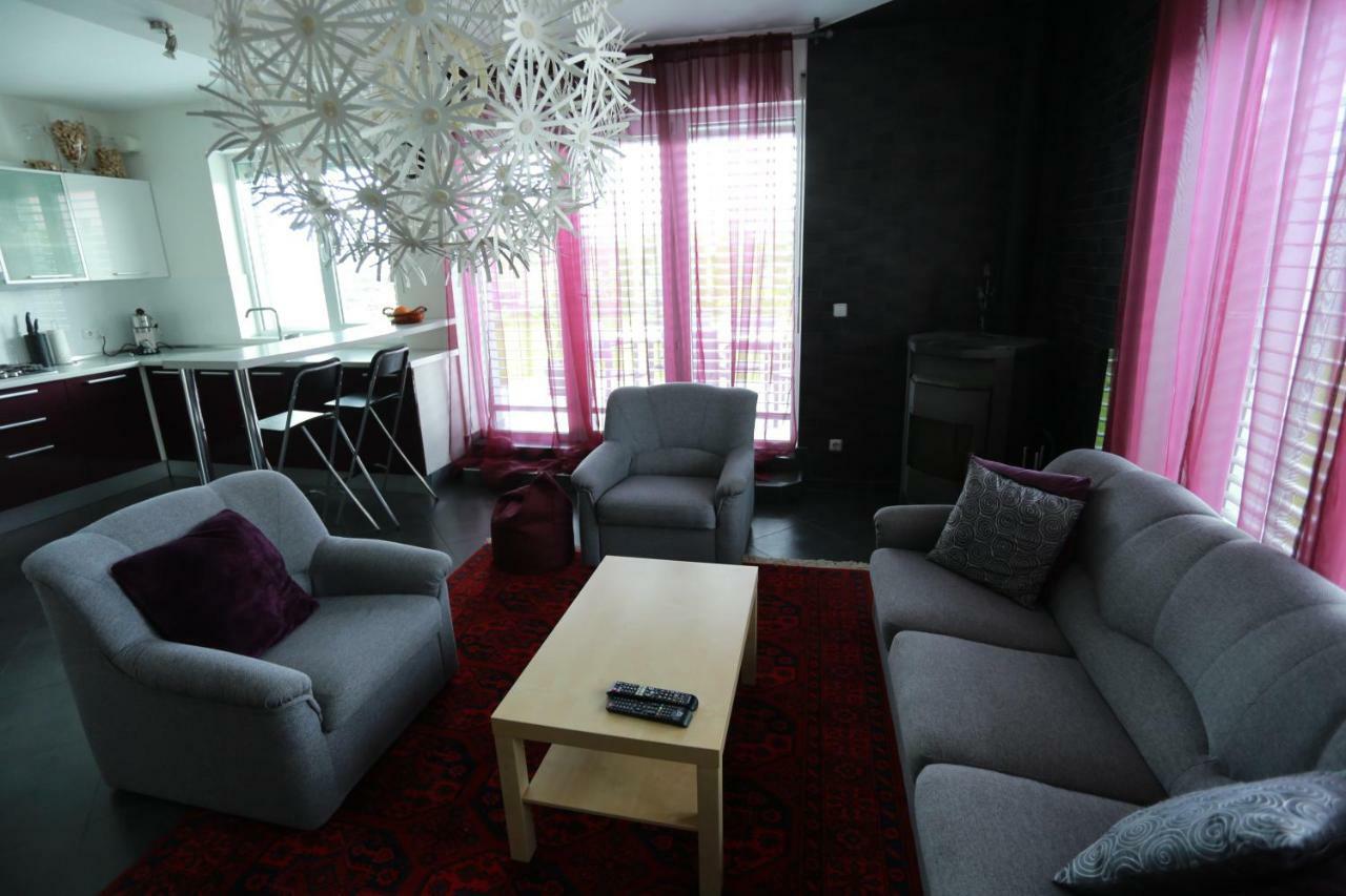 Sentis Hotel Ужгород Екстериор снимка